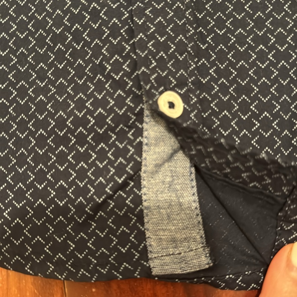 Ben Sherman Toddler Boys Short Sleeve Button Down - 2T, Excellent Condition - Picture 5 of 6